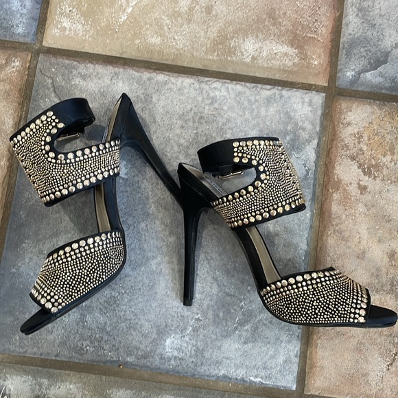 Steve Madden Haile Heeled Gold Studded Sandals 8.5 - Picture 4 of 9